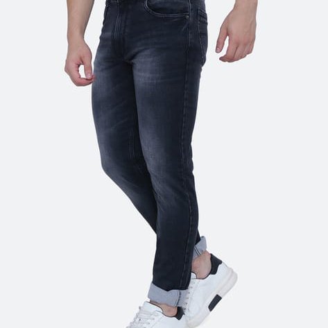 -473Wx593H-465785574-black-MODEL2