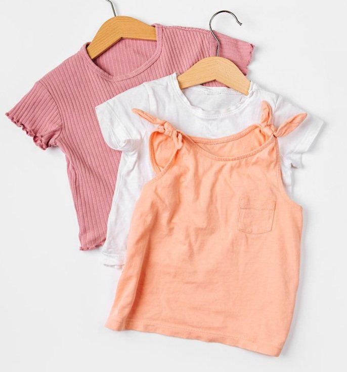 t-shirts-hanger-set-baby-clothes-accessories-spring-autumn-summer-white-background-fashion-kids-outfit-flat-lay-top-view_479776-7503